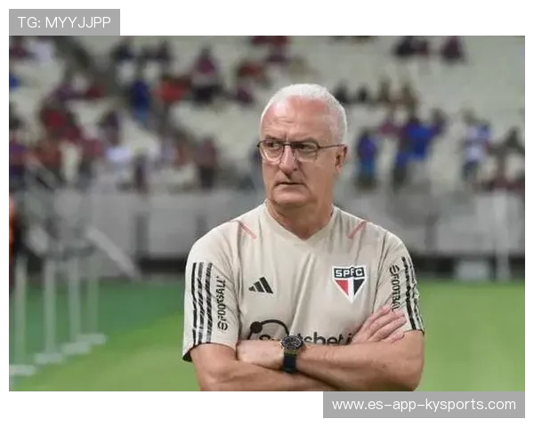 球队主帅下课，俱乐部宣布重启重建计划，足球俱乐部退出